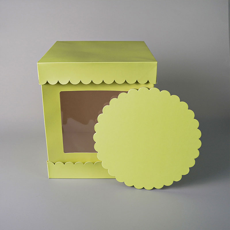 Square Scalloped Tall Cake Box Green (1)